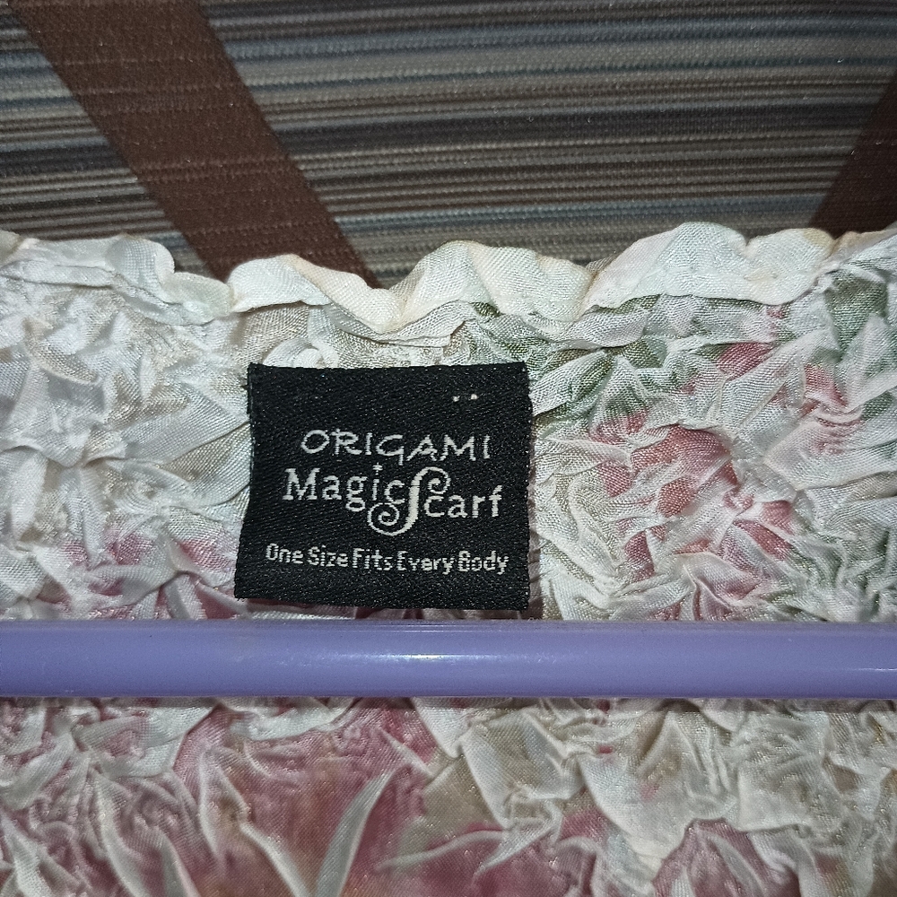 Origami magic scarf one size fits everybody for women - Picture 4 of 5